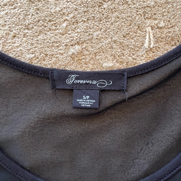 Forever 21 women’s floral print dress, size small - Picture 2 of 3